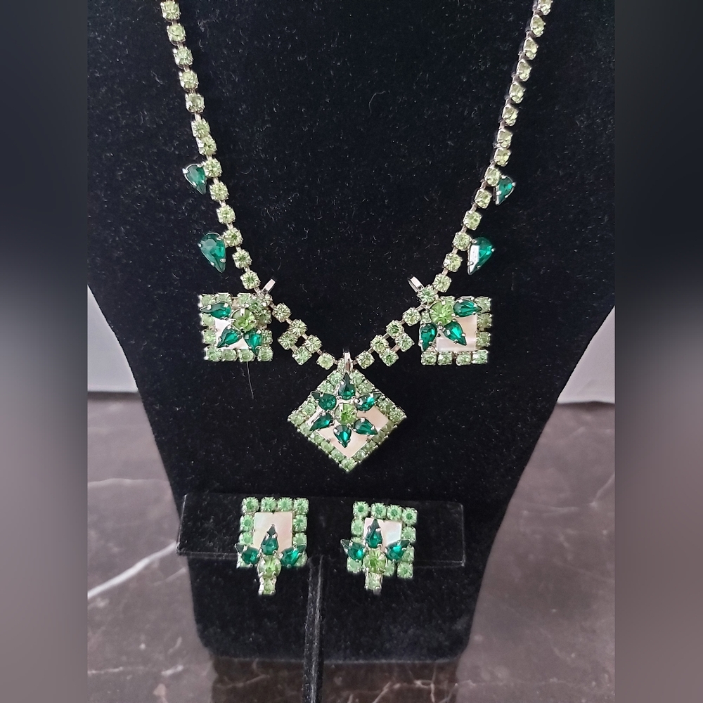 Sterling Very rare Elegant Green Necklace and Earring Set
